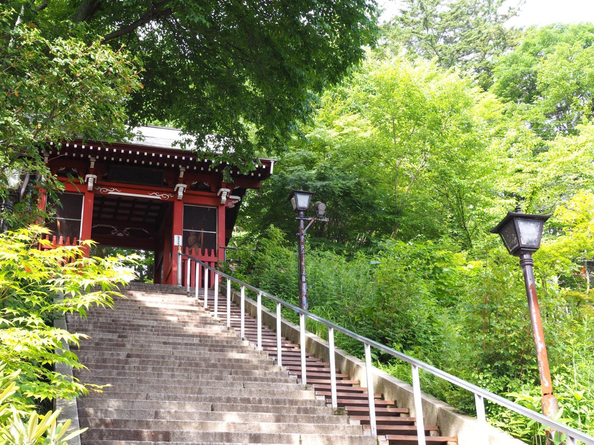 Buna Kusatsu Onsen Inn Екстериор снимка